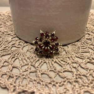 Elegant Red Gemstone brooch